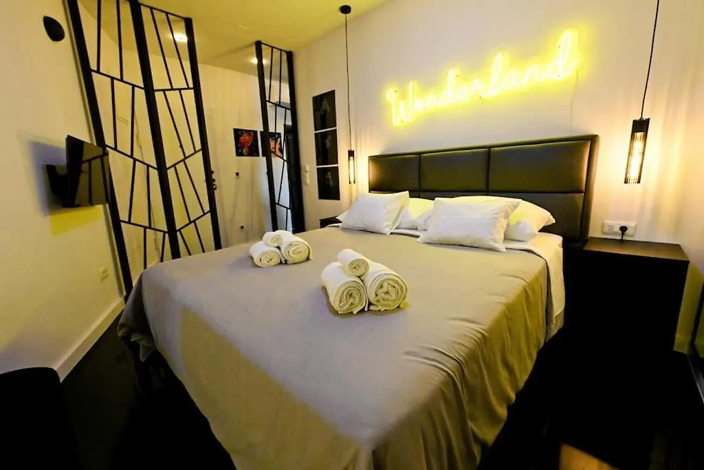 Wonderland Electric Mit Balkon Im Zentrum Zadar Apartment